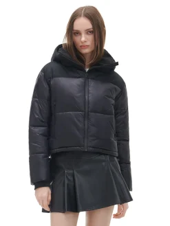 Sale Czarna kurtka puffer z kapturem Kurtki, Płaszcze