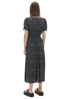 Fashion Czarna sukienka midi w kwiaty Sukienki, Kombinezony