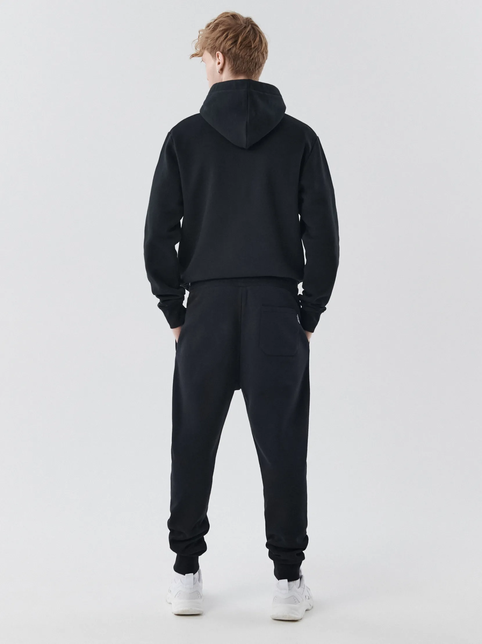 New Czarne dresowe joggery regular Spodnie