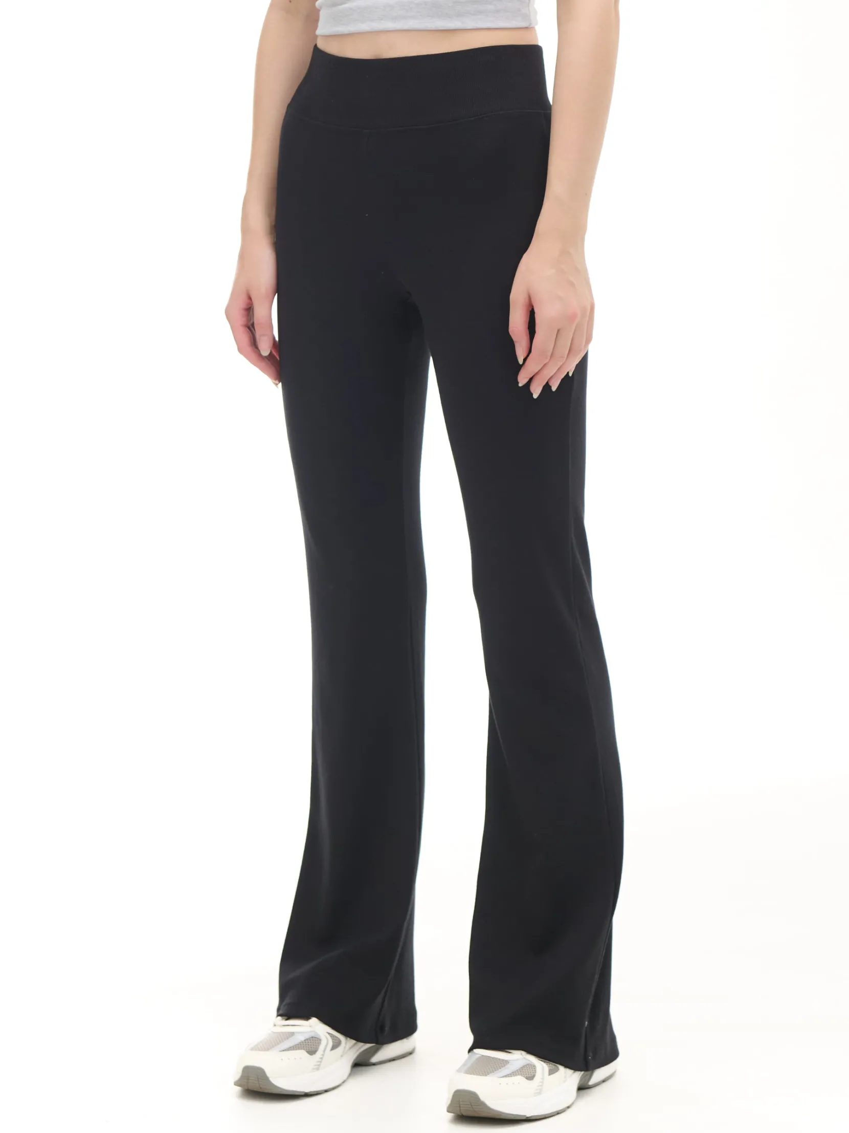 Discount Czarne dresy typu flare Spodnie