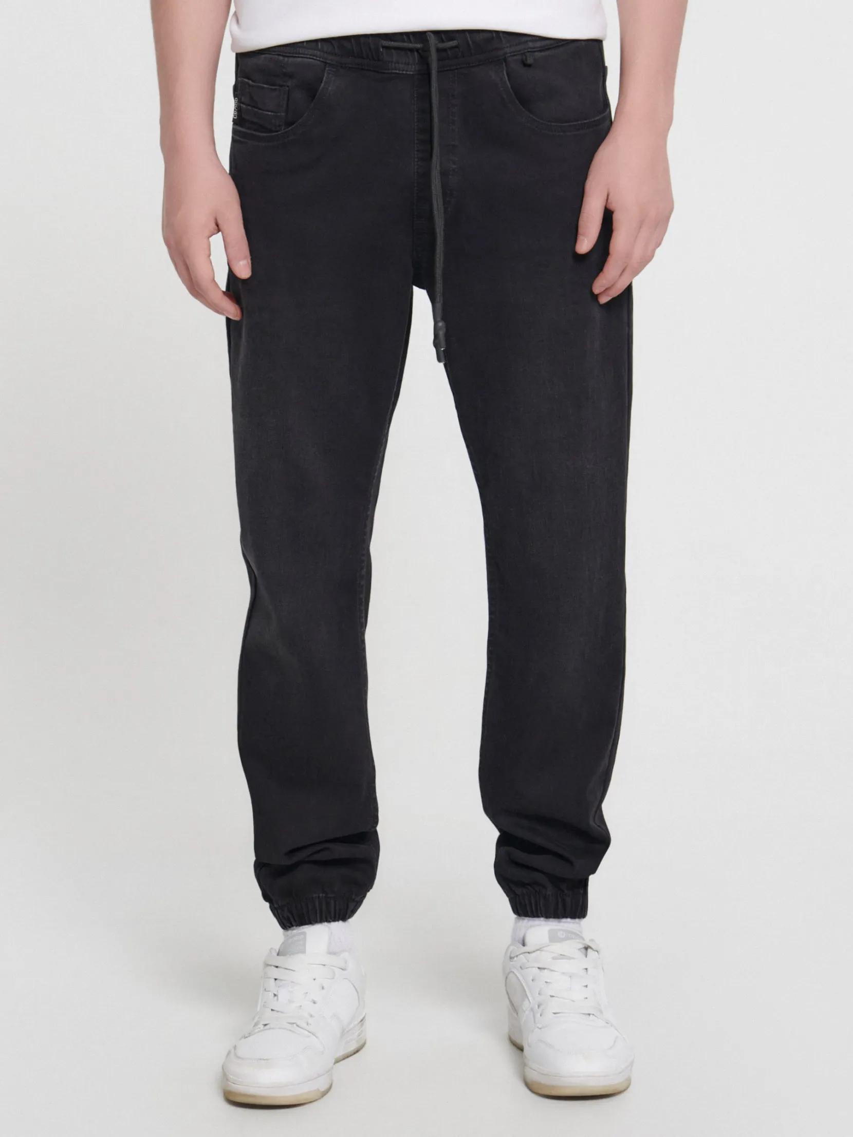 Sale Czarne jeansy jogger Jeansy