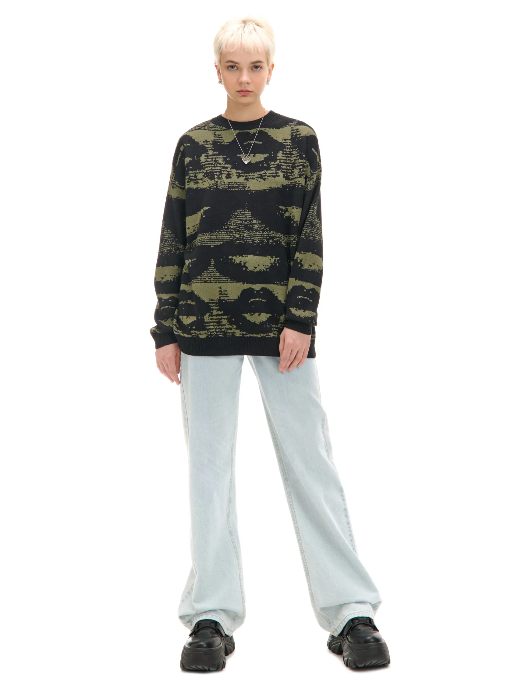 Discount Czarny sweter z artystycznym nadrukiem Swetry