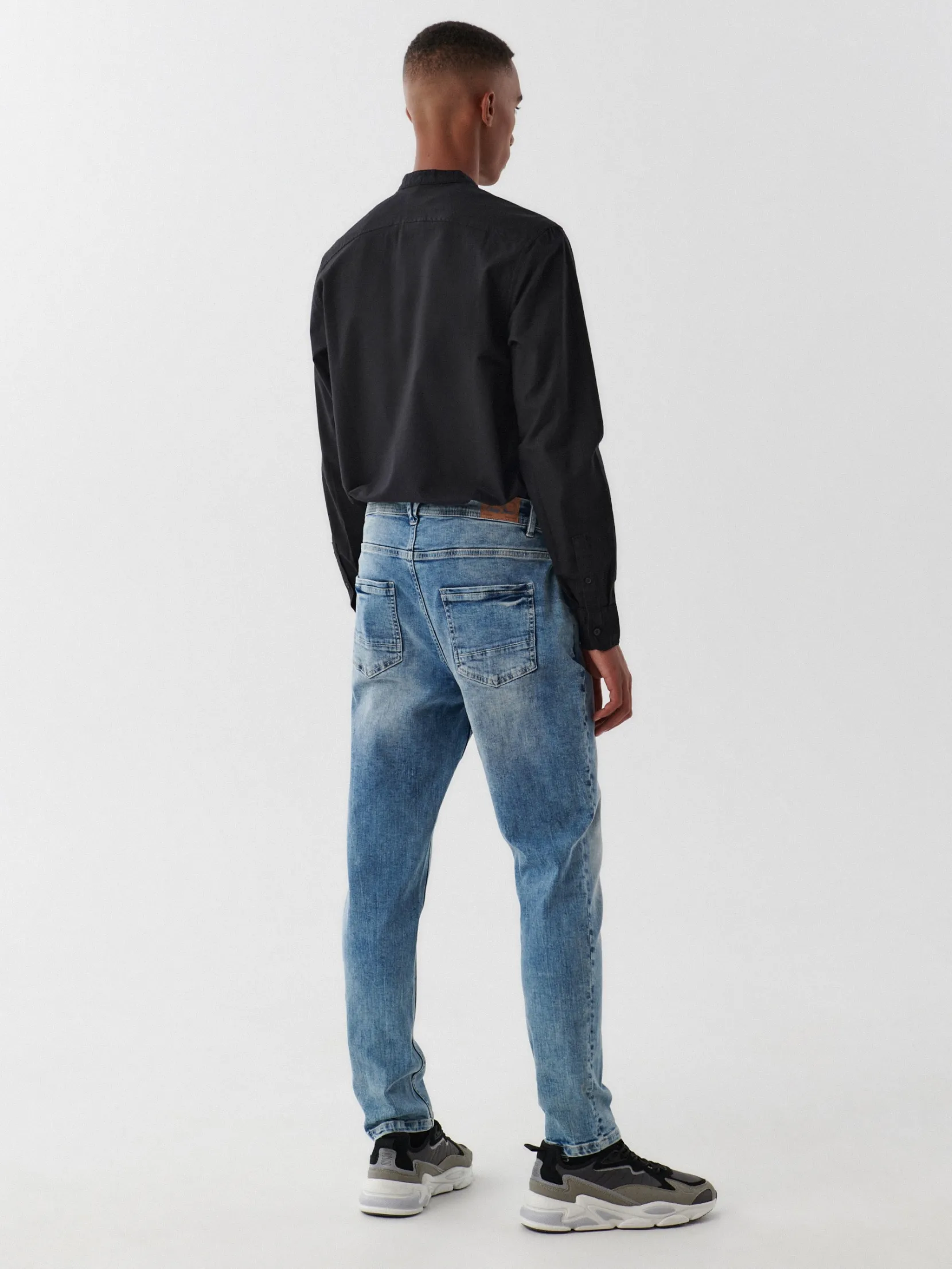 Online Jasne jeansy carrot Jeansy