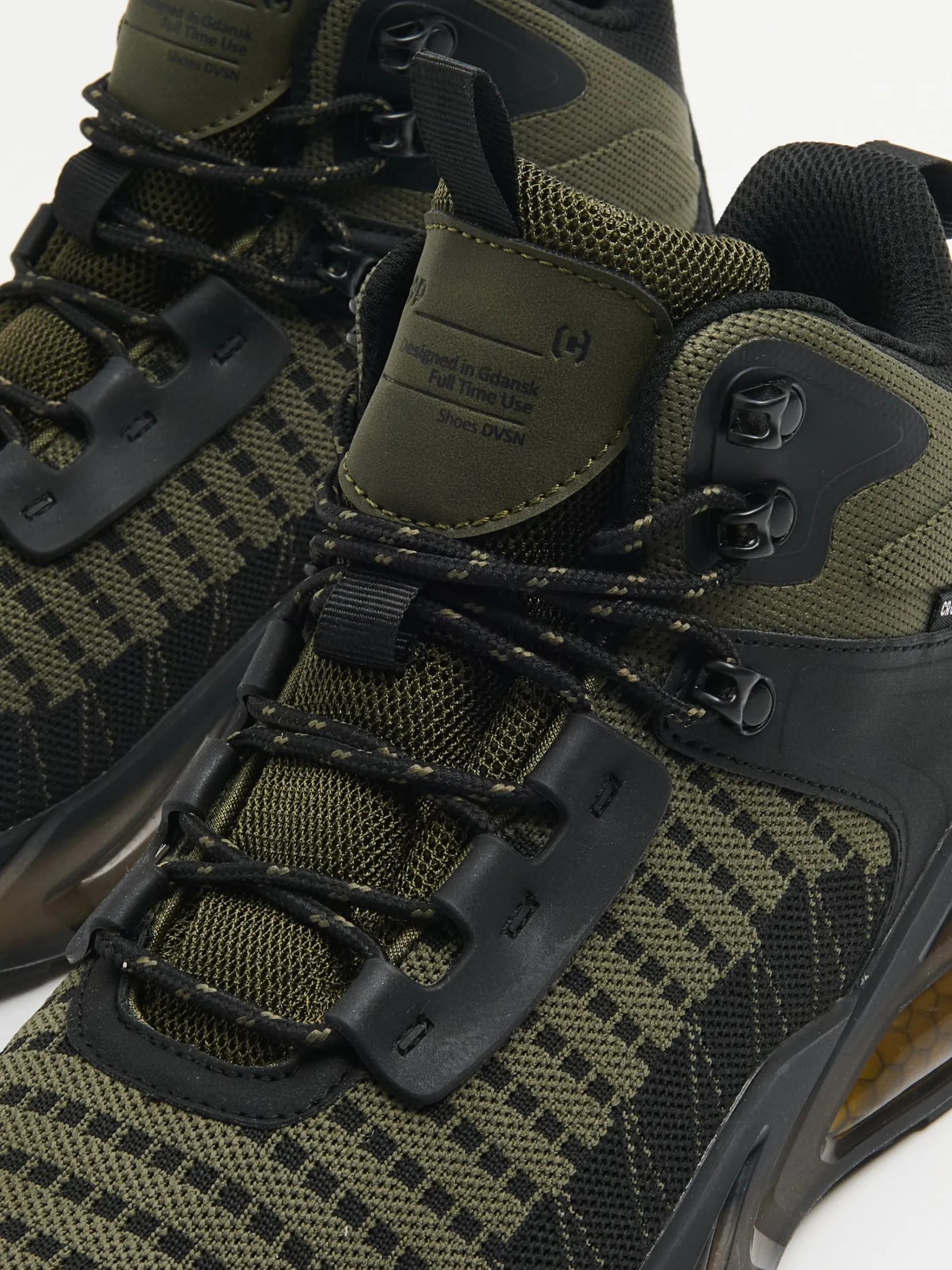 Hot Oliwkowe sneakersy za kostkę Sneakersy