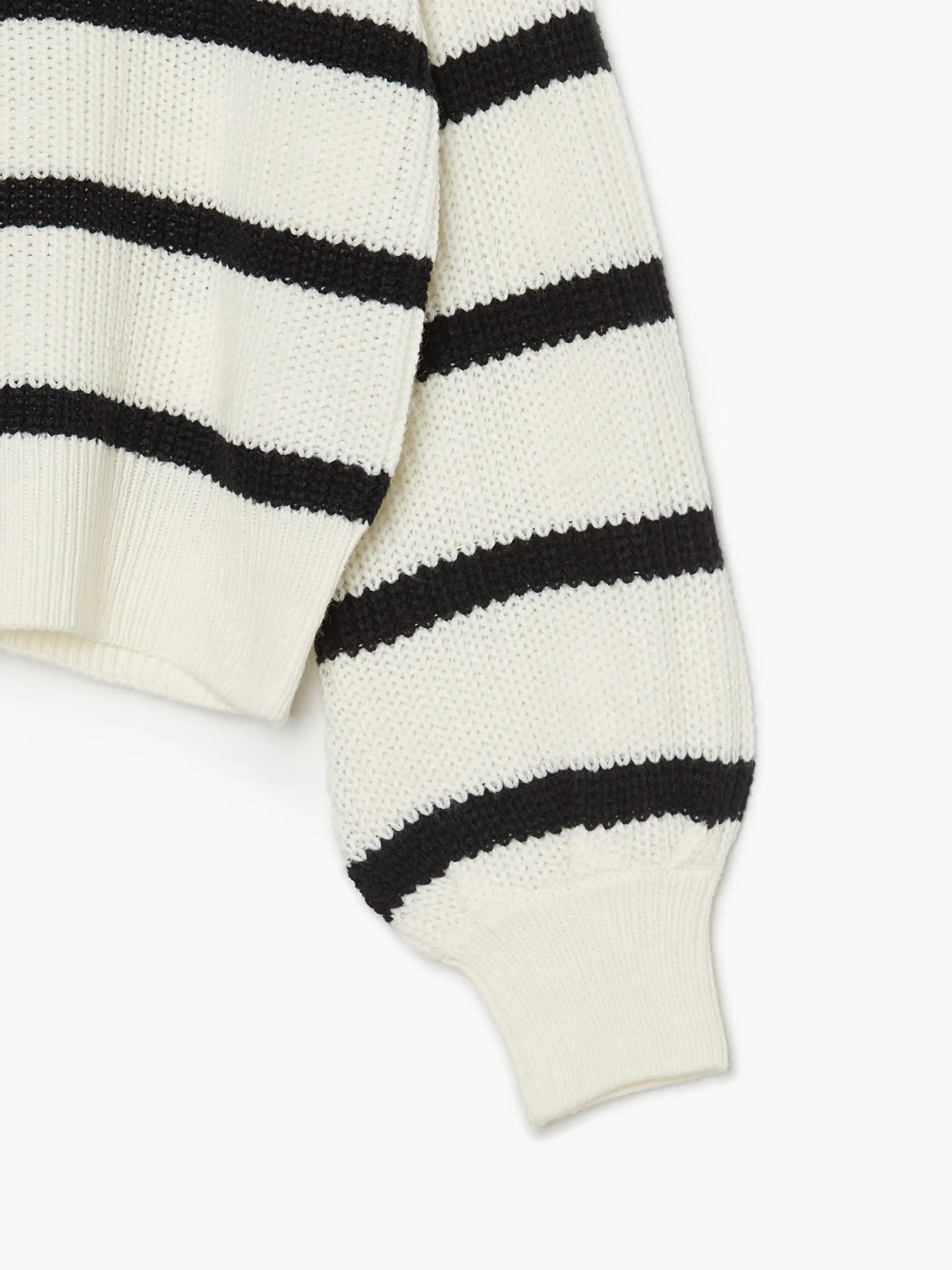 Sale Sweter w czarne paski Swetry