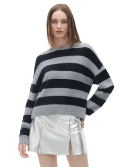 Fashion sweter w czarne paski Swetry