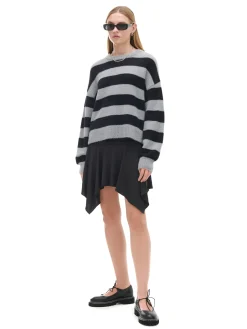 Fashion sweter w czarne paski Swetry