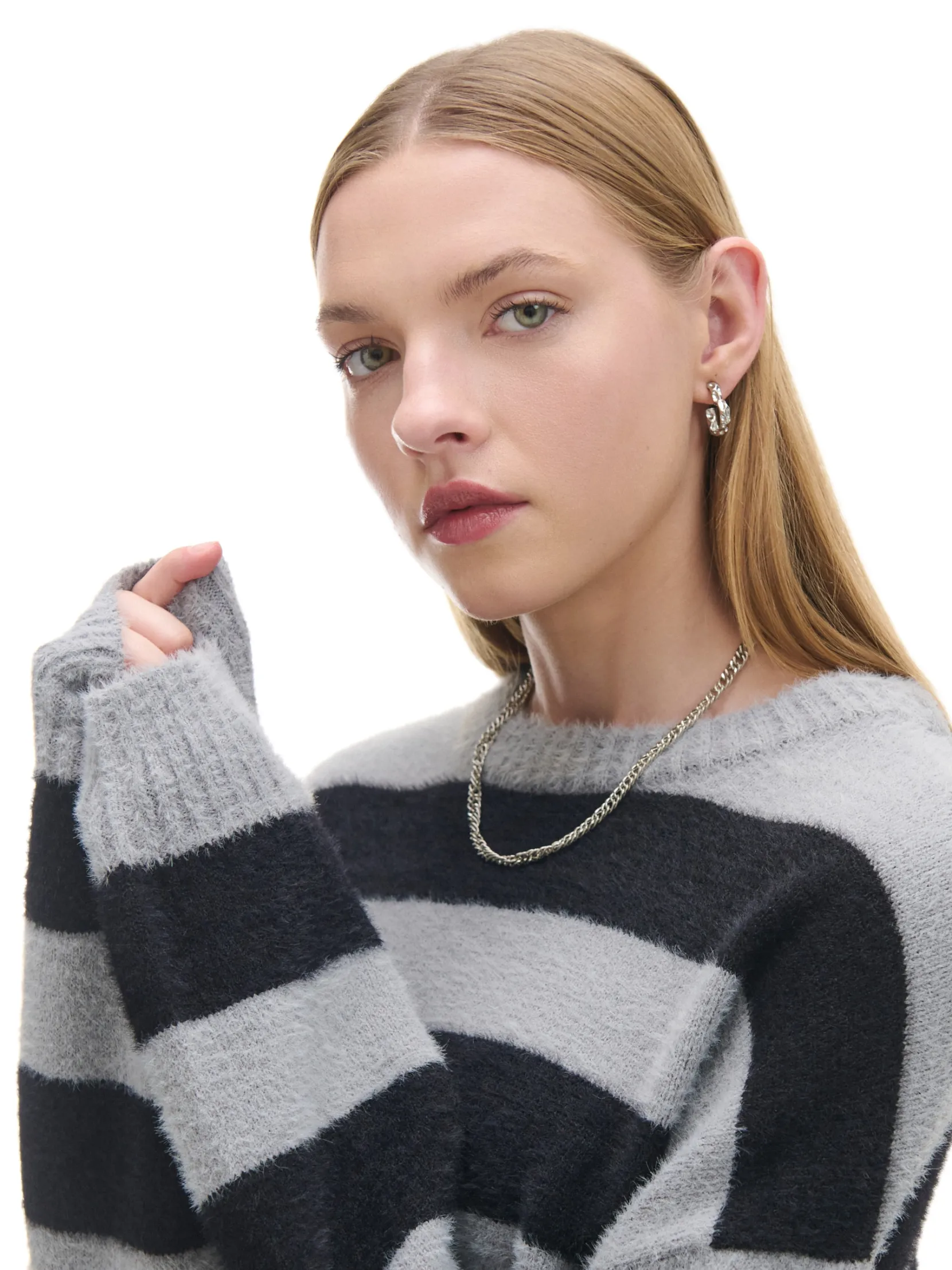 Fashion sweter w czarne paski Swetry