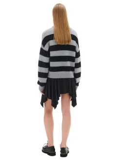 Fashion sweter w czarne paski Swetry
