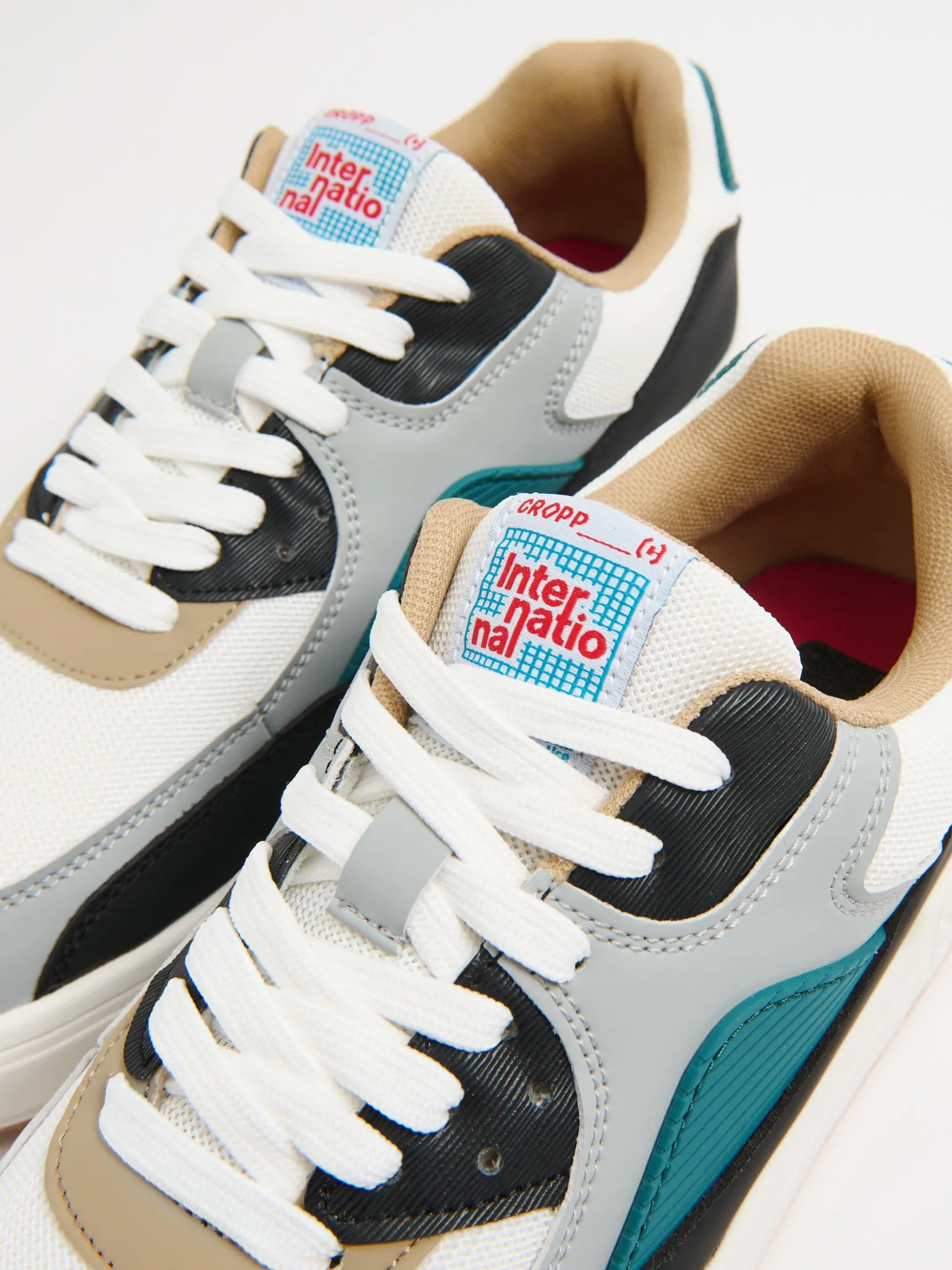 Hot Wielokolorowe sneakersy Sneakersy